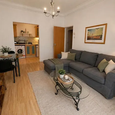 Apartment Square Near Centre
